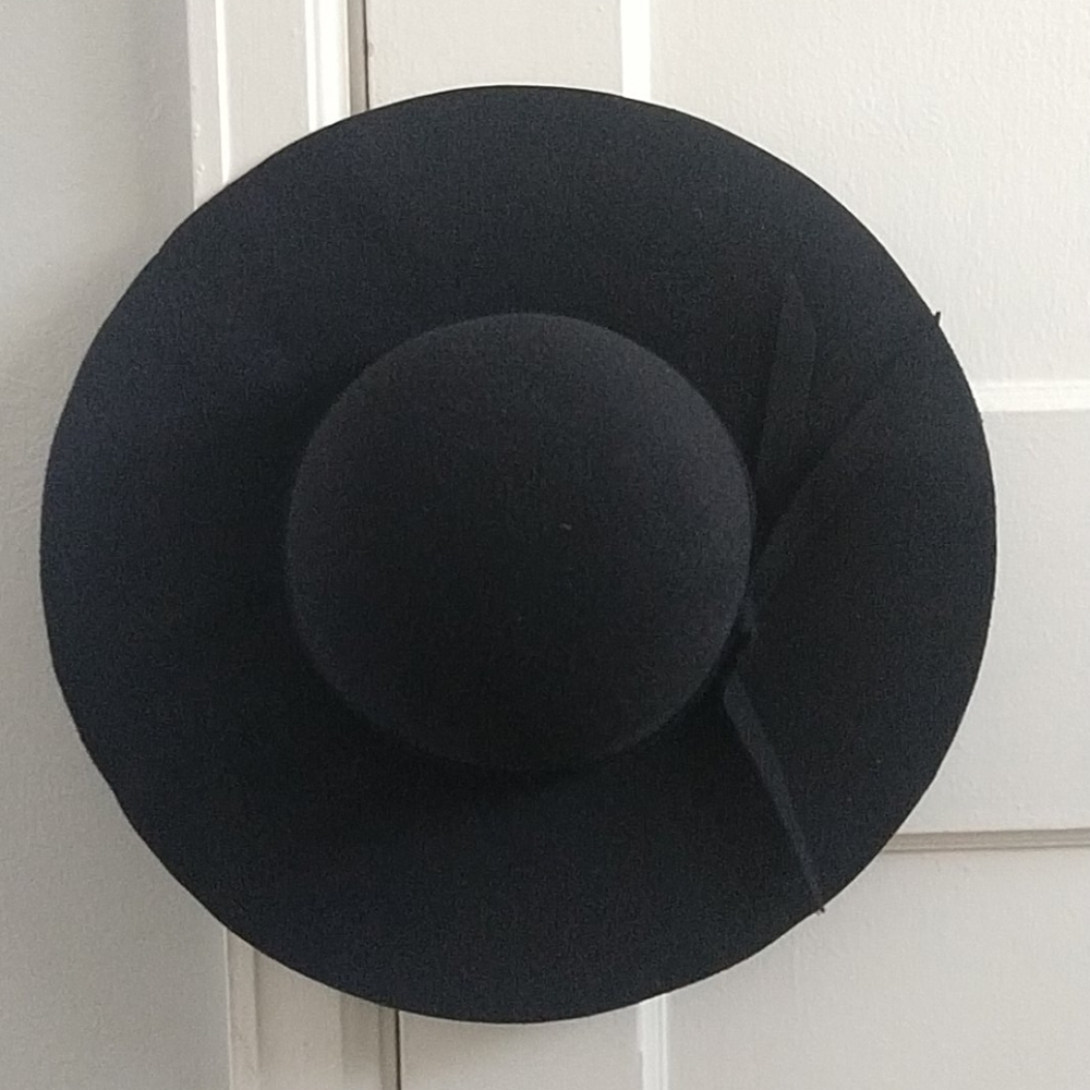 Black Sunhat
